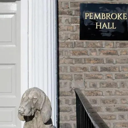 Pembroke Hall 3* Dublín