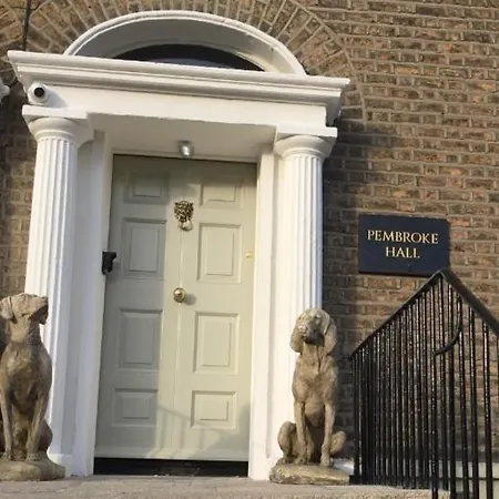 Pembroke Hall דבלין