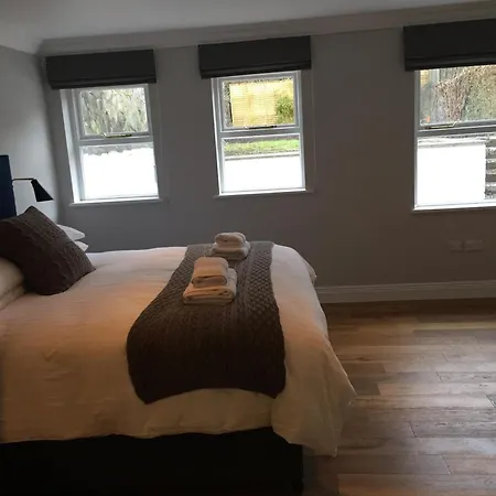 Pensión Pembroke Hall 3*