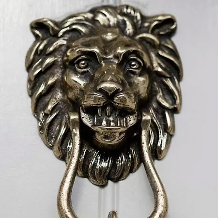 Pembroke Hall Pensjonat 3*