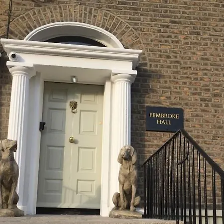 Pembroke Hall דבלין