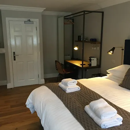 Guest house Pembroke Hall 3*